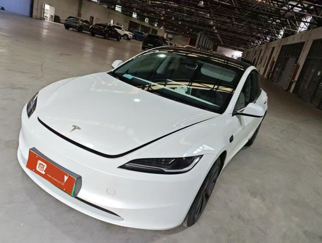 2024 2024 immagine di auto