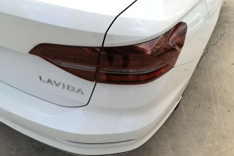 Volkswagen Lavida 2021 car image #8
