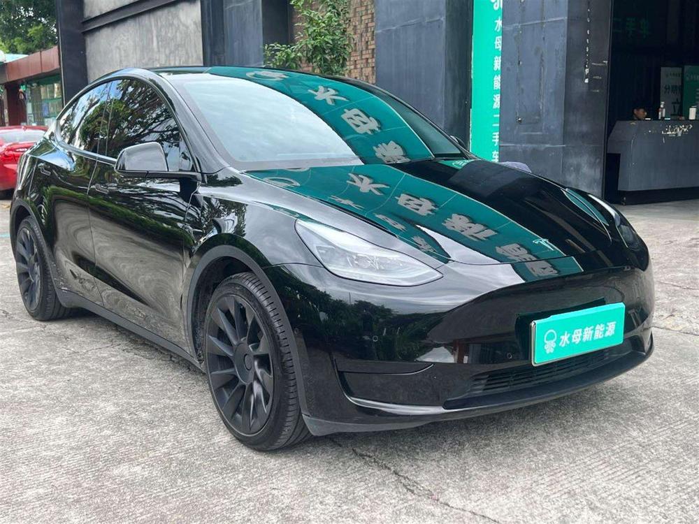 Tesla Model Y 2022 car image #3