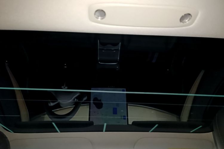 Tesla Model 3 2023 car image #20