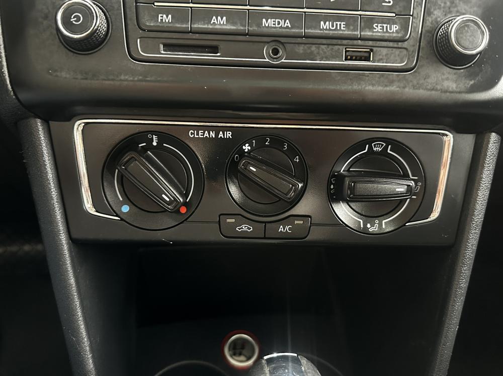 Volkswagen Polo 2017 #12 Volkswagen Polo 2017 car image #12