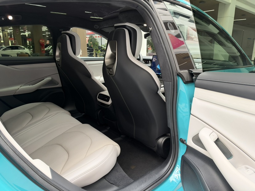 MI SU7 2024 car image #22