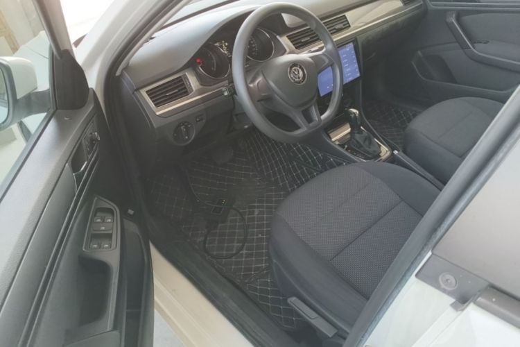 Volkswagen Bora 2021 car image #18