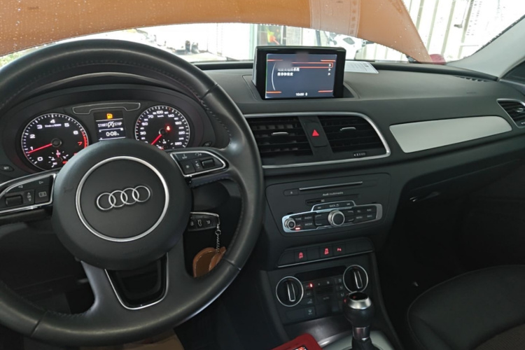 Audi Q3 2018 #10 Audi Q3 2018 car image #10