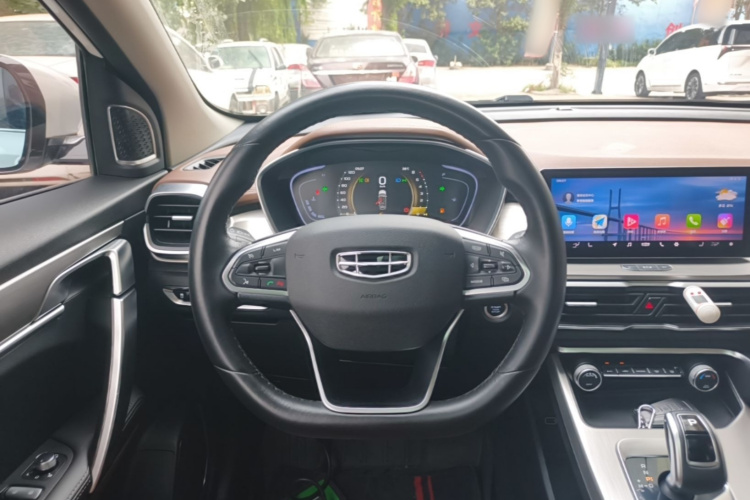 GEELY Coolray 2020 car image #11