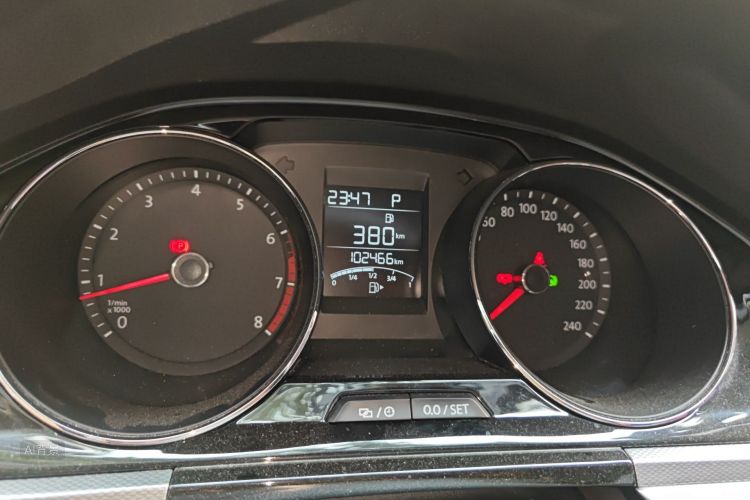 Volkswagen Bora 2017 imagen de coche #14