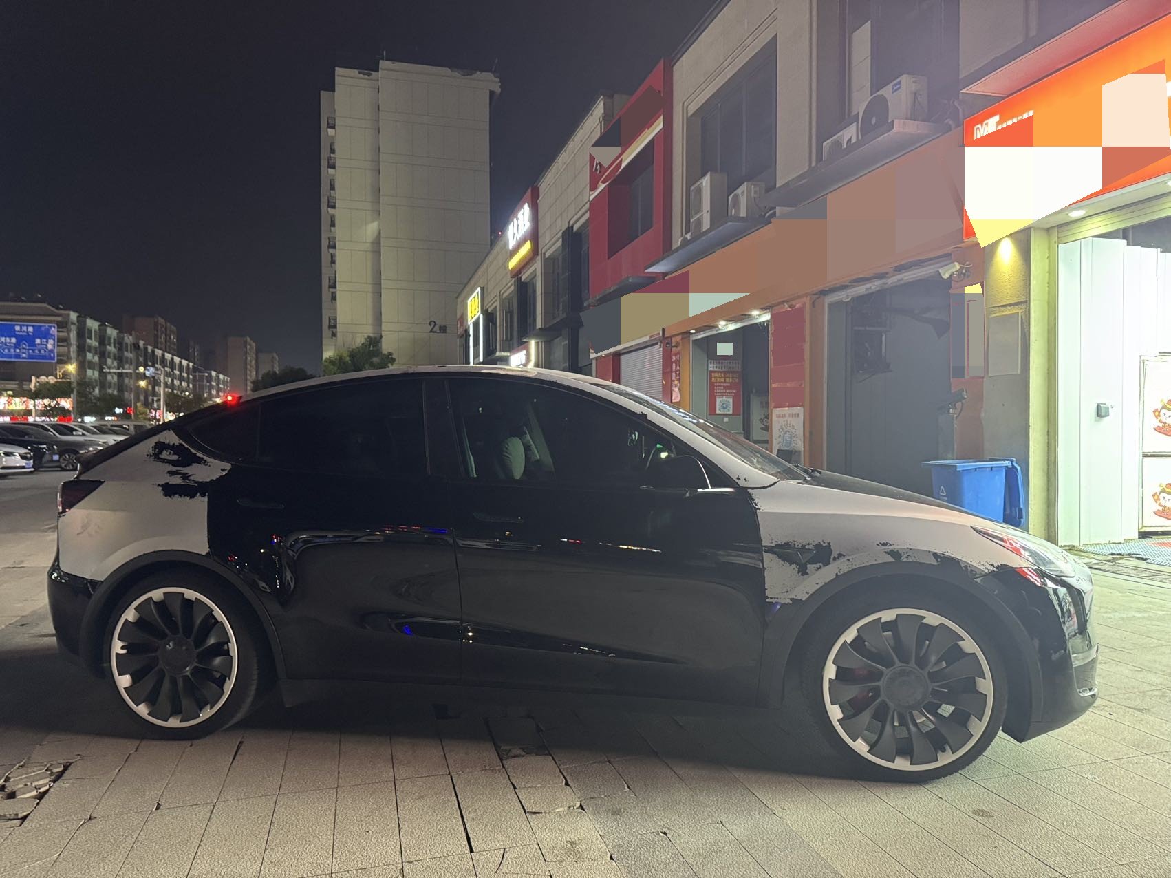 Tesla Model Y 2023 #3 Tesla Model Y 2023 immagine di auto #3