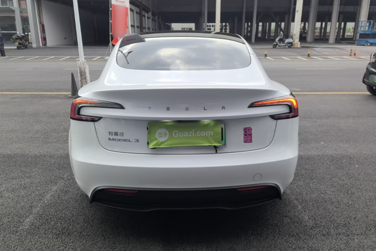Tesla Model 3 2024 #4 Tesla Model 3 2024 car image #4