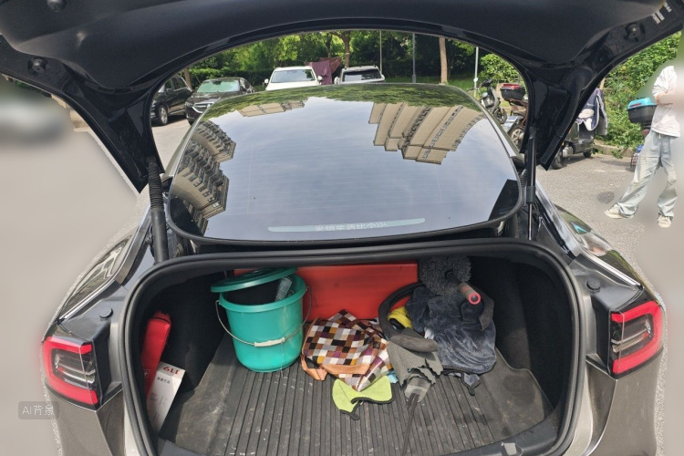 Tesla Model 3 2023 car image #21
