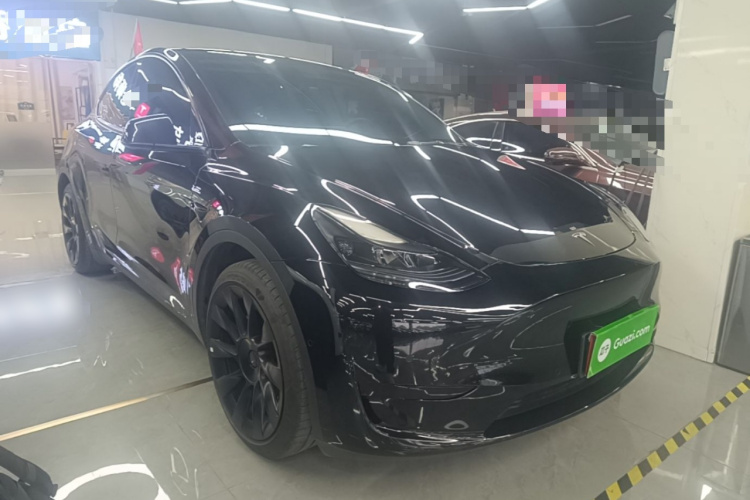 Tesla Model Y 2023 #4 Tesla Model Y 2023 car image #4