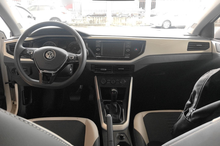 Volkswagen Polo 2019 #10 Volkswagen Polo 2019 car image #10