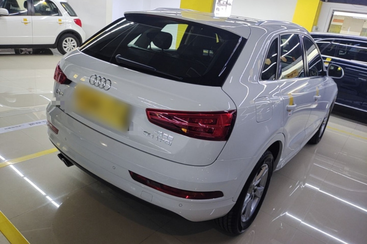 Audi Q3 2018 #7 Audi Q3 2018 car image #7