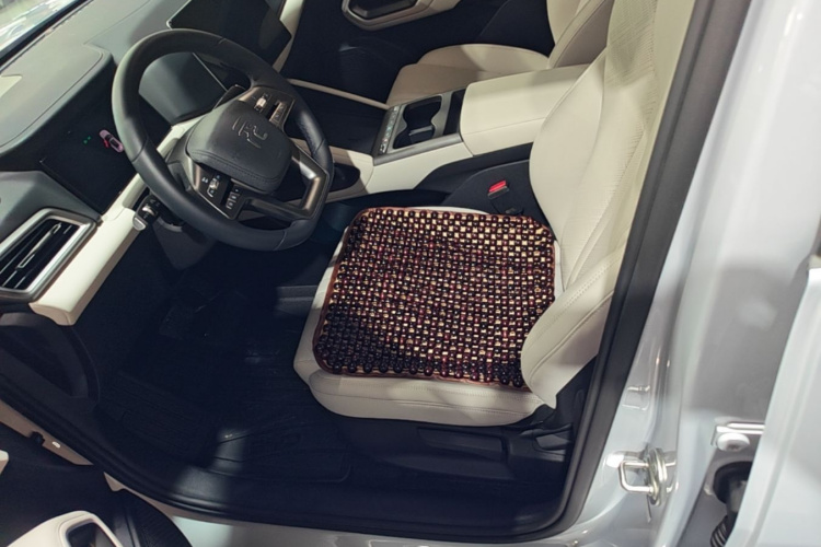 BYD YuanUP 2025 #16 BYD YuanUP 2025 immagine di auto #16