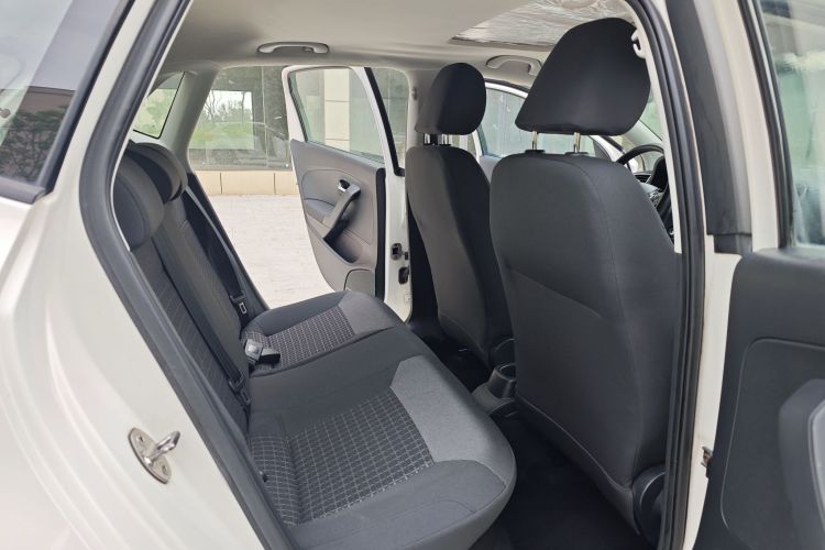 Volkswagen Polo 2017 #16 Volkswagen Polo 2017 car image #16