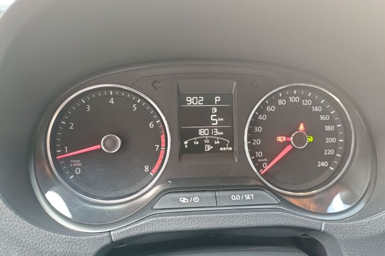 Volkswagen Polo 2017 #12 Volkswagen Polo 2017 car image #12