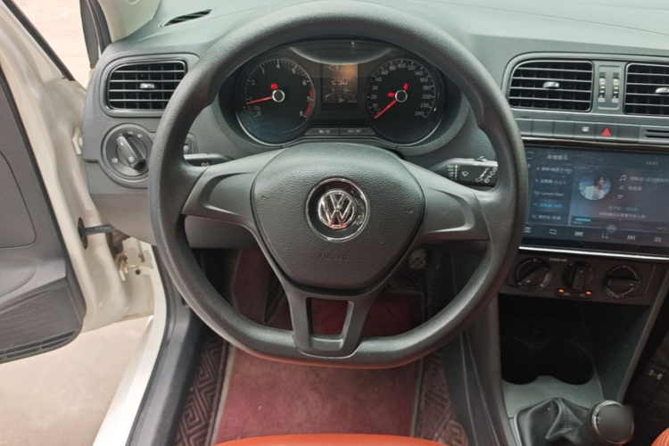 Volkswagen Polo 2017 #11 Volkswagen Polo 2017 car image #11