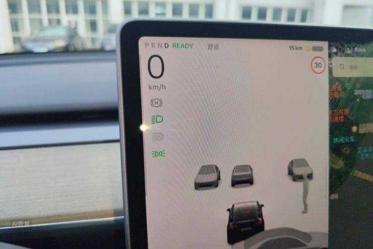 Tesla Model Y 2022 car image #13