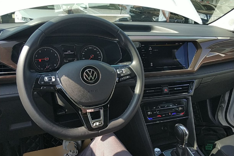 Volkswagen Tharu 2021 #11 Volkswagen Tharu 2021 car image #11