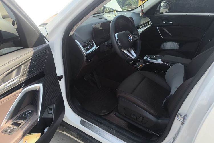 BMW X1 2023 #18 BMW X1 2023 صورة سيارة #18