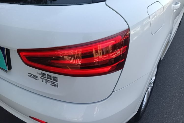 Audi Q3 2016 صورة سيارة #8
