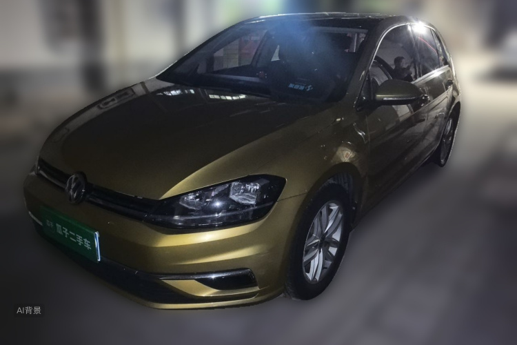 Volkswagen Golf 2018 car image #2