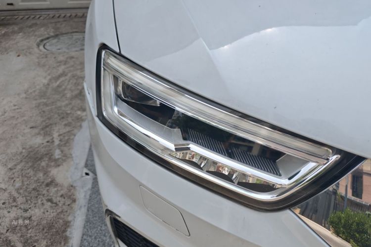 Audi Q3 2019 car image #8
