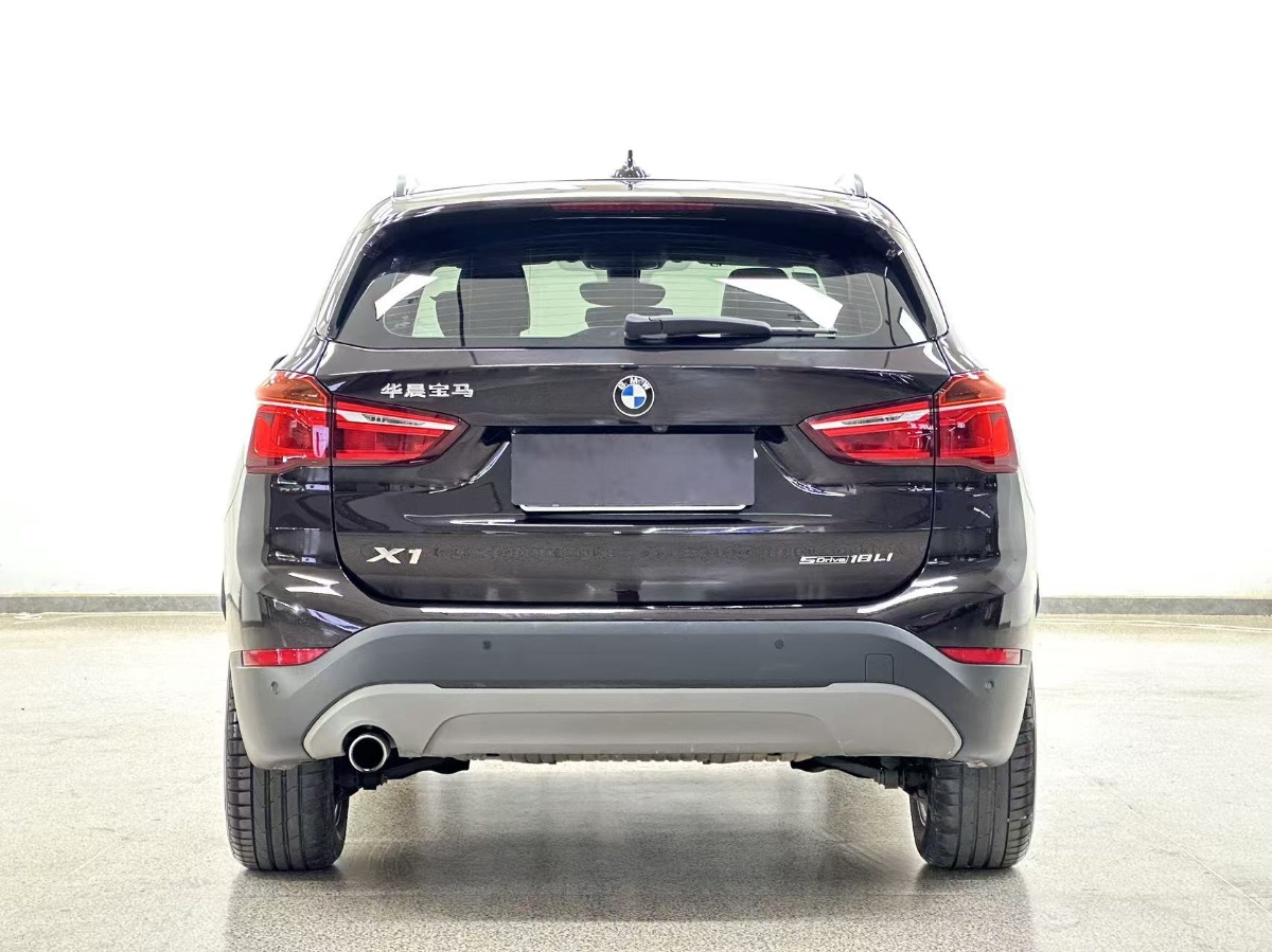 BMW X1 2019 #8 BMW X1 2019 صورة سيارة #8