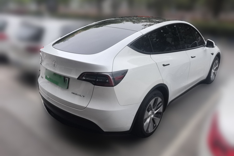 Tesla Model Y 2021 #7 Tesla Model Y 2021 car image #7