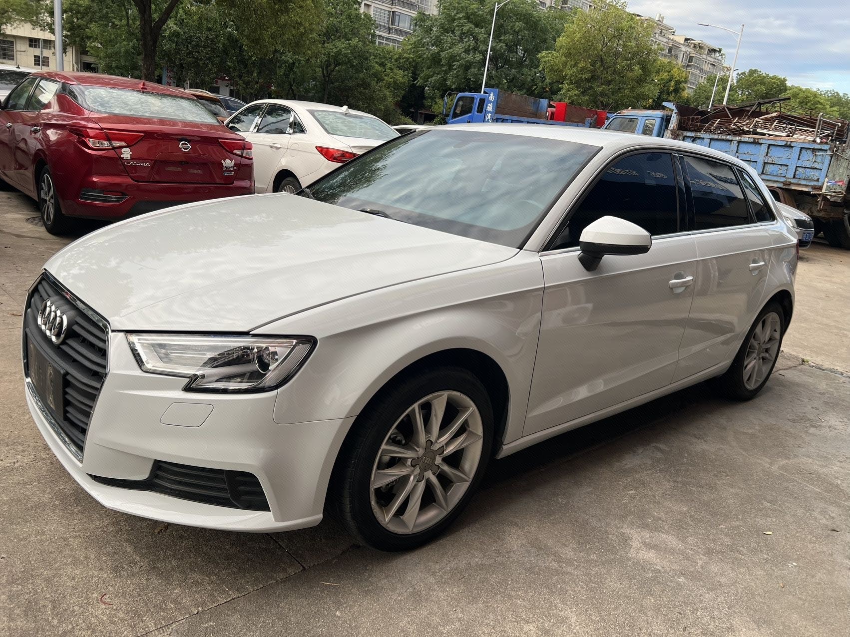 2017 2017 car image