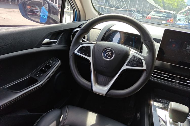 BYD Yuan New Energy 2019 car image #11