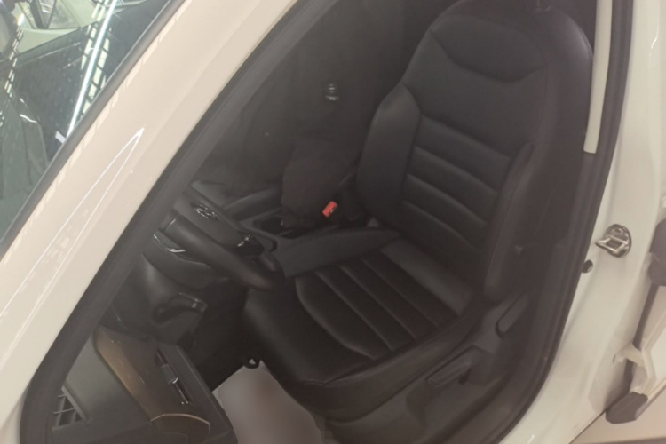Volkswagen Tharu 2020 car image #15