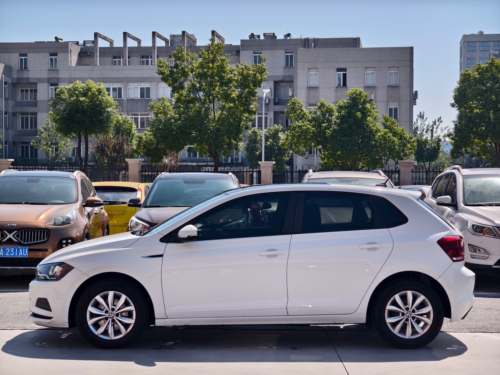 Volkswagen Polo 2021 car image #7