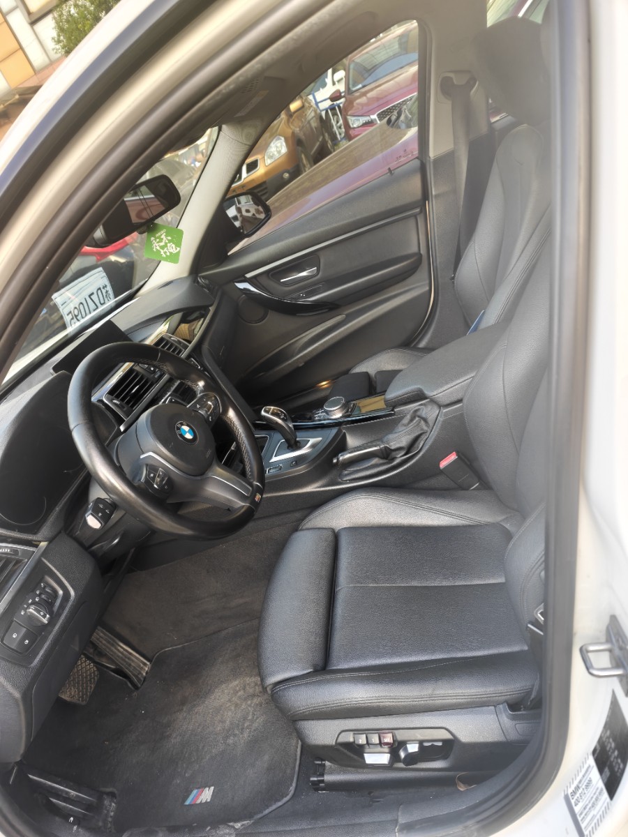 BMW 3 Series 2019 #4 BMW 3 Series 2019 car image #4