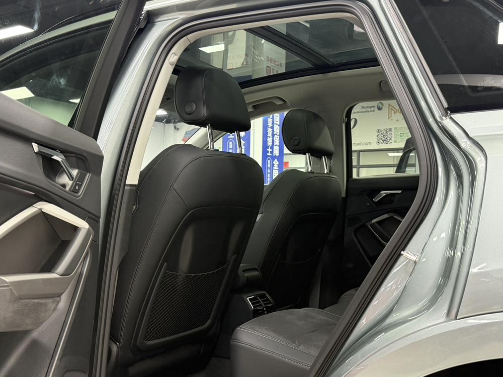 Audi Q3 2022 car image #20