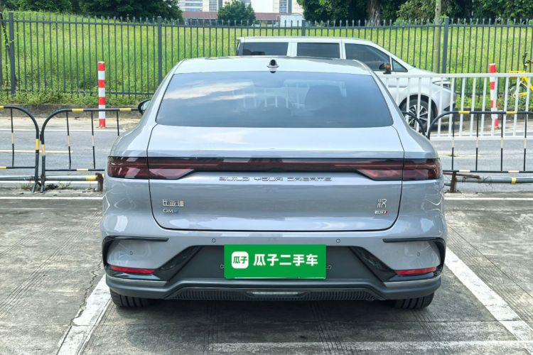 BYD Han 2025 car image #6