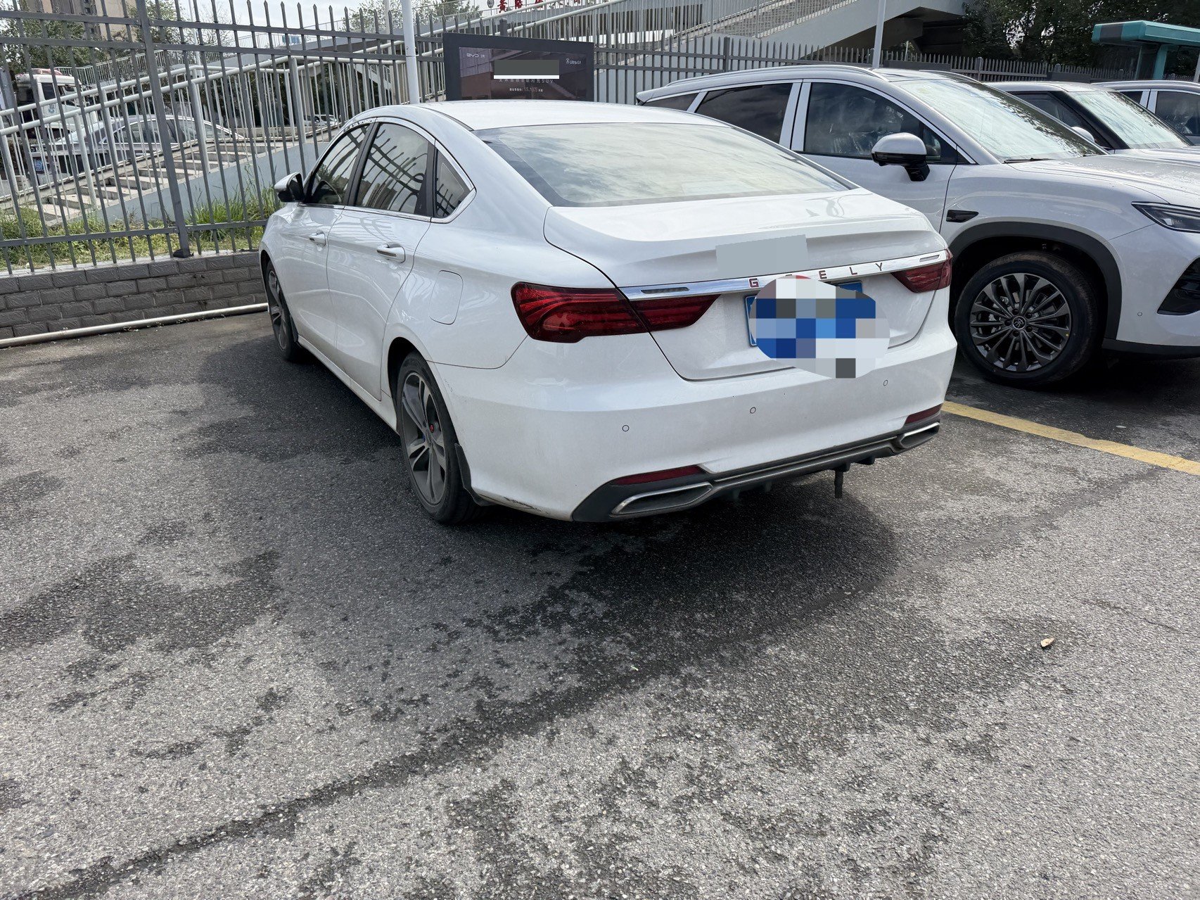 GEELY Binray 2020 car image #3