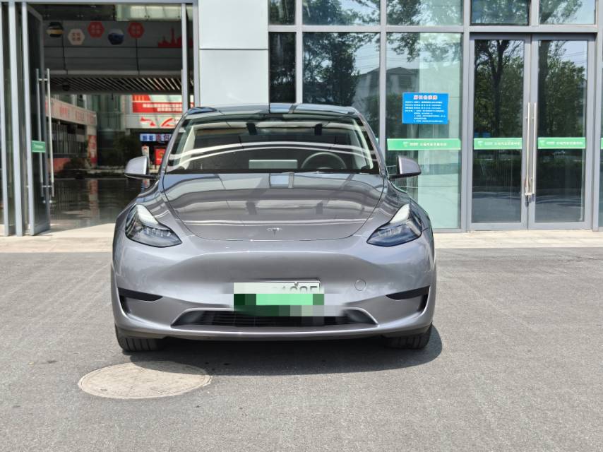 Tesla Model Y 2024 #4 Tesla Model Y 2024 immagine di auto #4