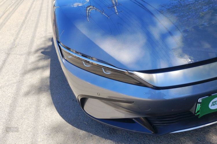 BYD Han 2023 car image #8