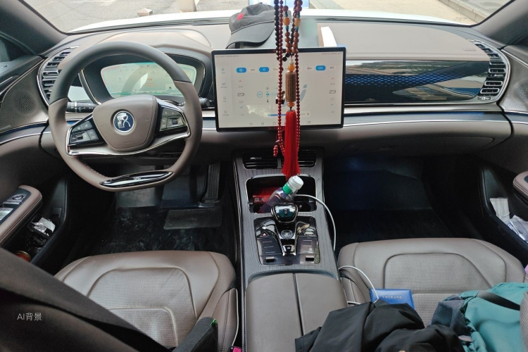 BYD Han 2022 car image #11