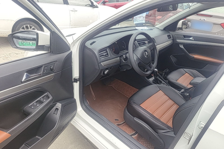 Volkswagen Lavida 2020 car image #16