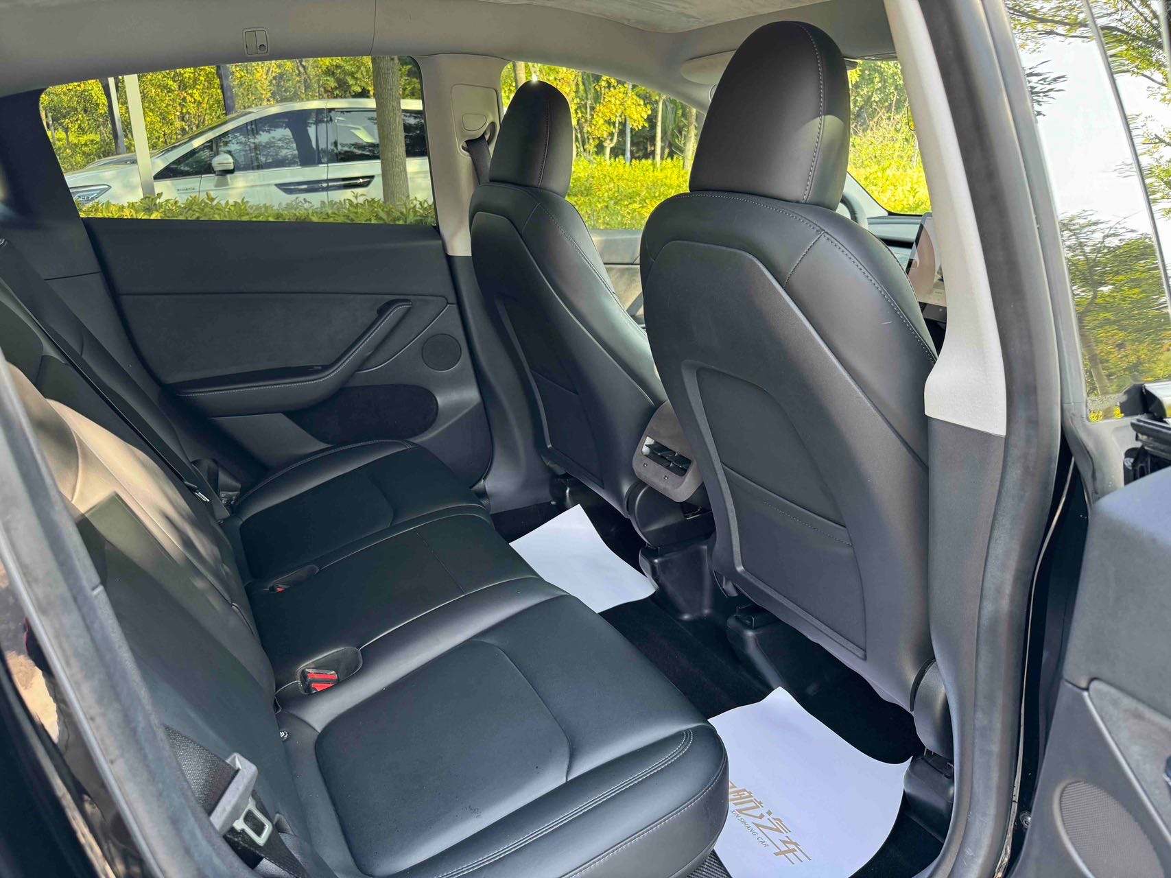 Tesla Model Y 2023 #7 Tesla Model Y 2023 car image #7