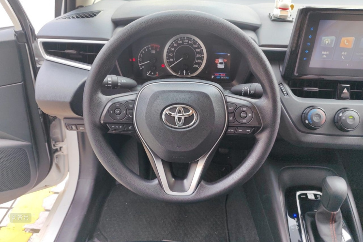 Toyota Corolla 2022 car image #12