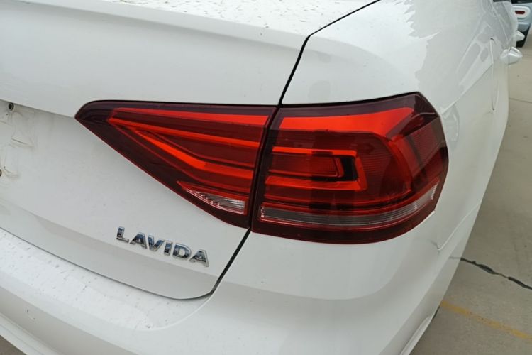 Volkswagen Lavida 2021 car image #8