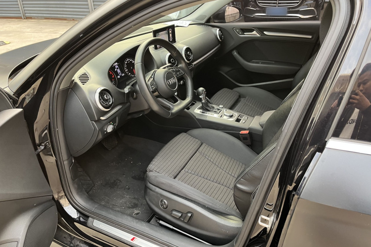 Audi A3 2019 imagem de carro #15