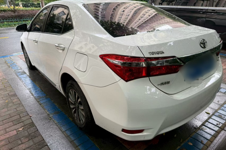 Toyota Corolla 2017 #6 Toyota Corolla 2017 car image #6
