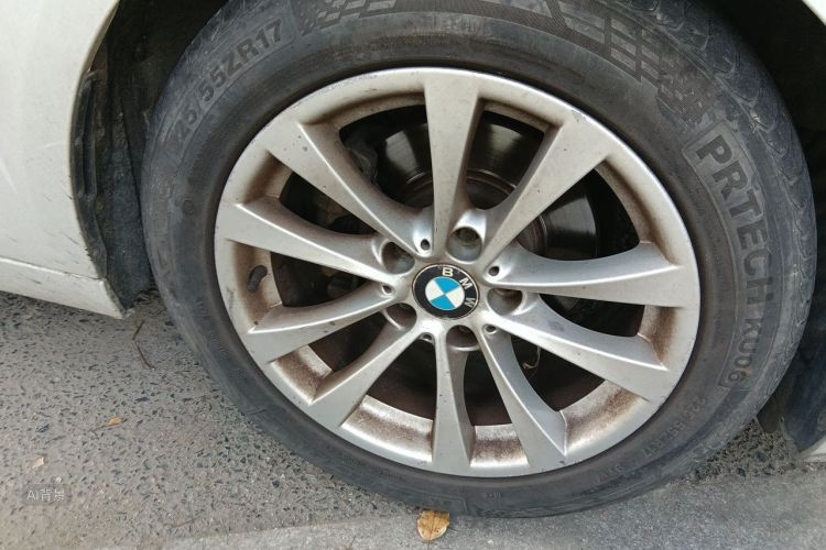 BMW 3 Series GT 2017 car image #9
