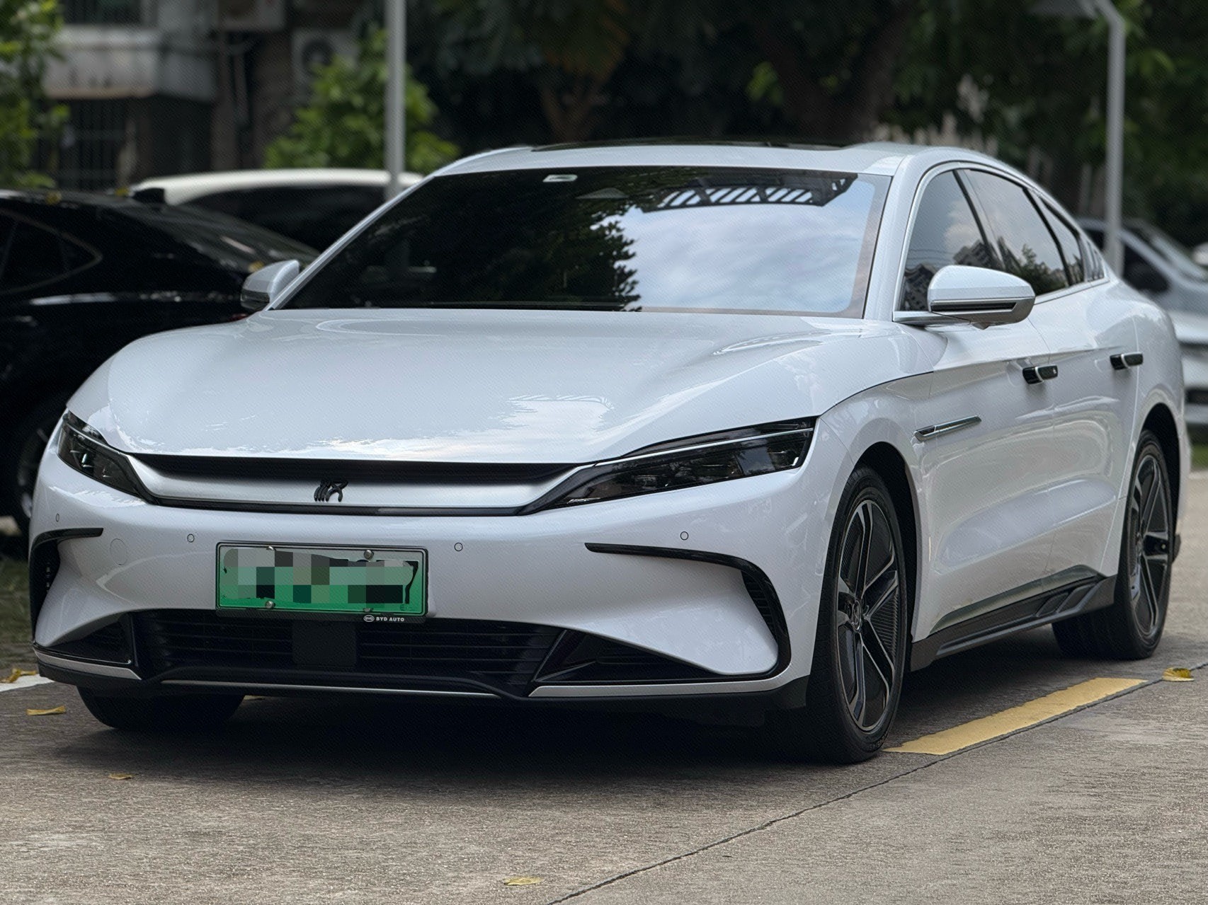 BYD Han 2023 BYD Han 2023 car image