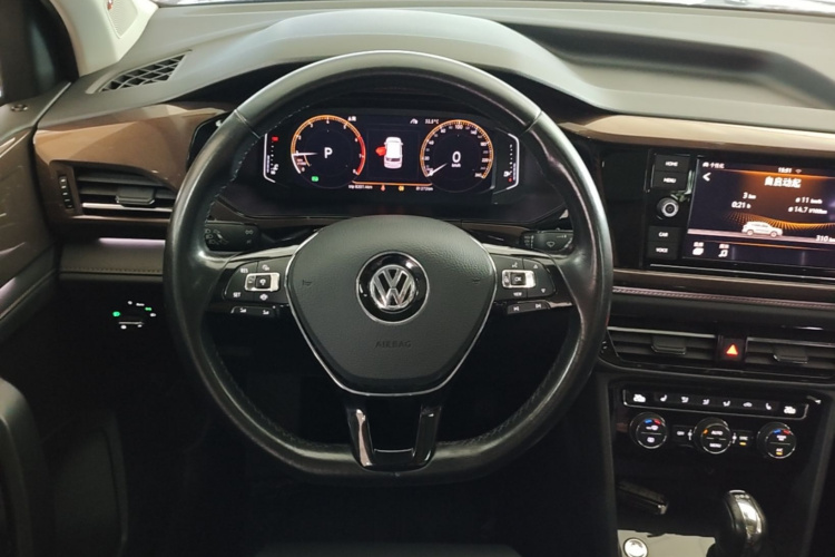 Volkswagen Tharu 2019 #11 Volkswagen Tharu 2019 car image #11
