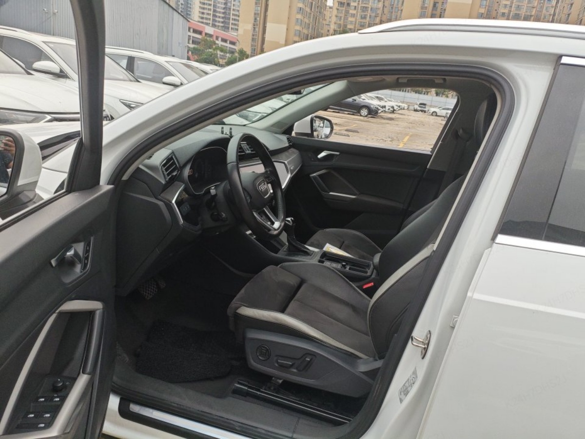 Audi Q3 2023 image de voiture #5