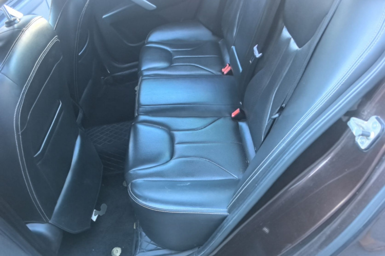 GEELY Emgrand 2017 #17 GEELY Emgrand 2017 car image #17